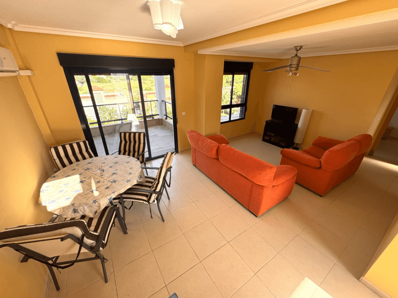 Duplex penthouse with sea views, 2 bedrooms, Denia