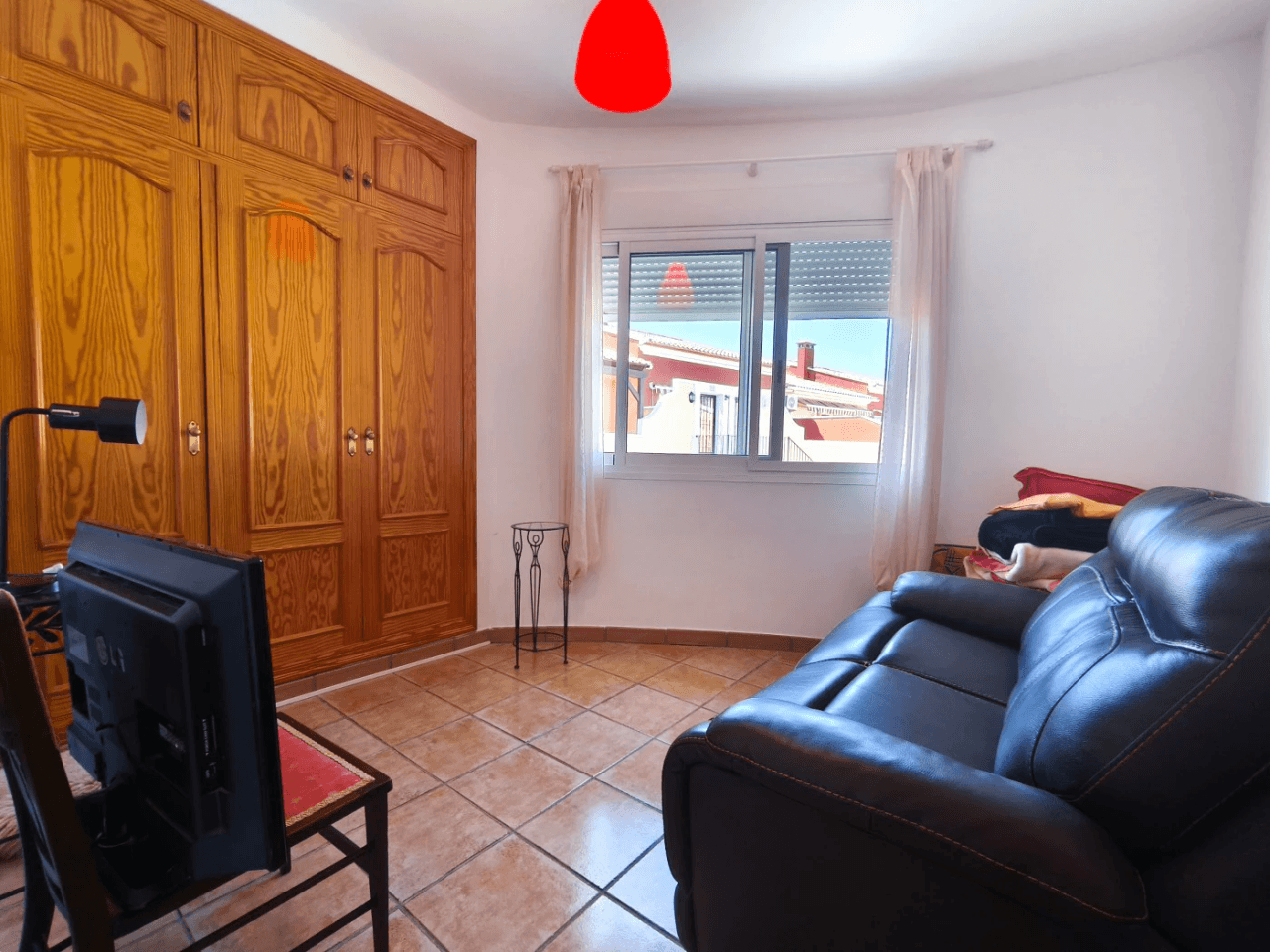 Semi-detached with 3 bedrooms, private garden, and community pool, Els Poblets.