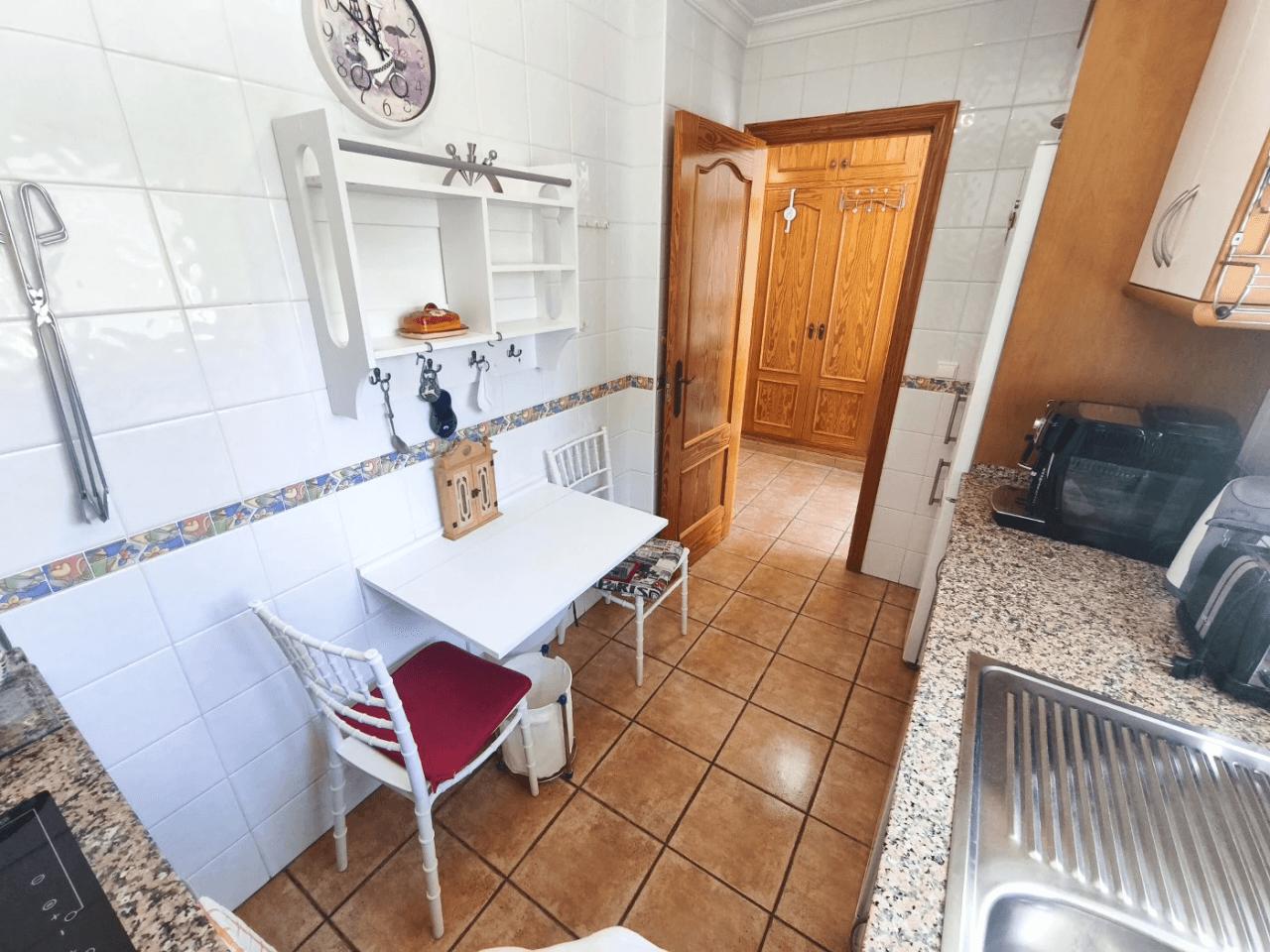 Semi-detached with 3 bedrooms, private garden, and community pool, Els Poblets.